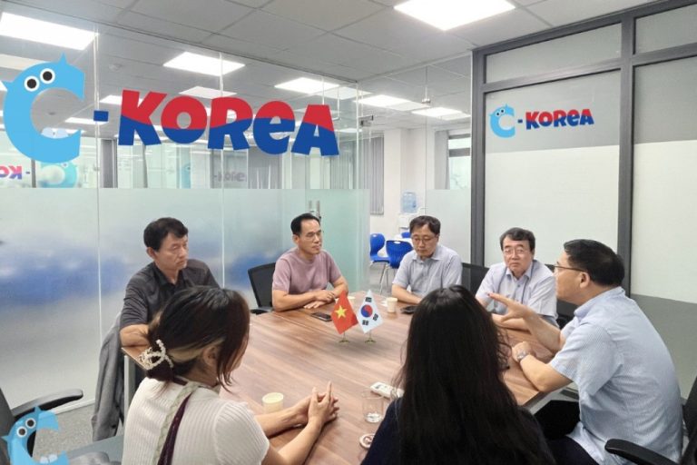 Giáo sư trường TUK gặp gỡ và làm việc trực tiếp tại văn phòng C-Korea